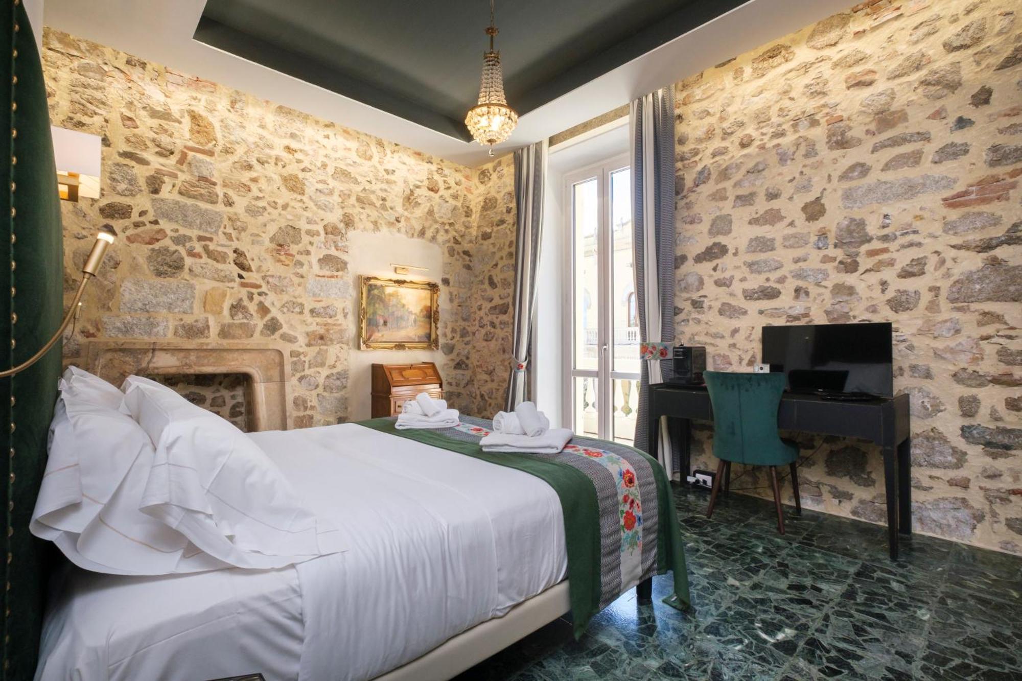 Kemani Villa Sara Olbia Bilik gambar